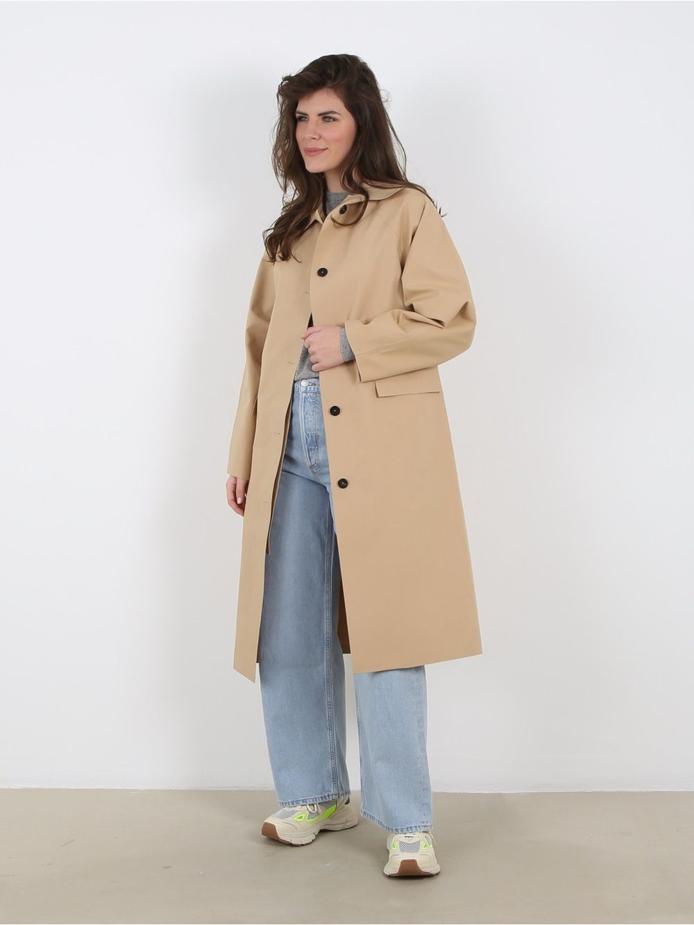KASSL Editions Original Below Trenchcoat in Beige, size S.